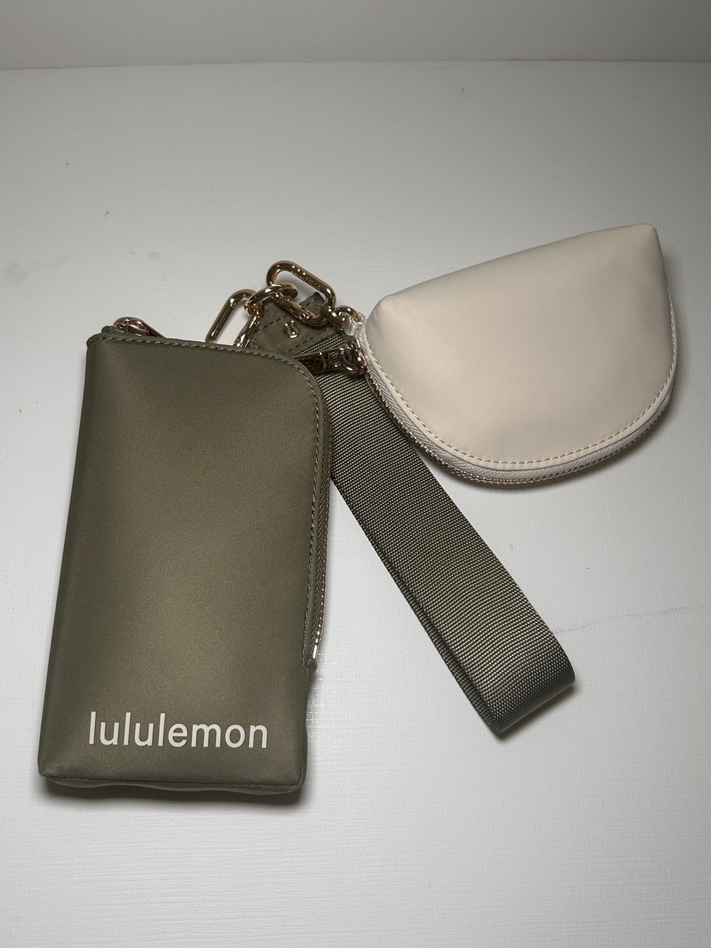 lululemon athletica Olive Green and Cream Wristlet Card Case Duo